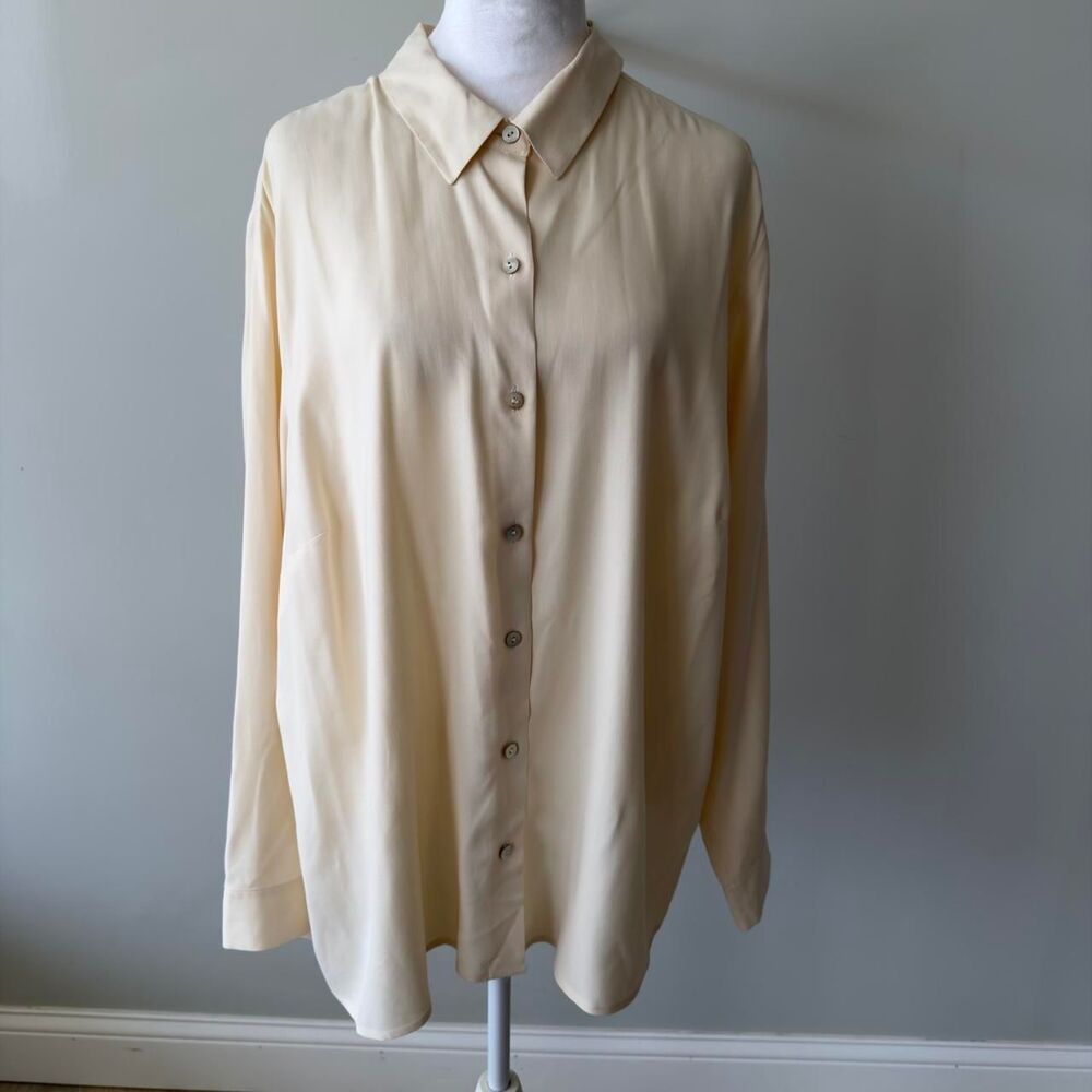 J. Jill Women's 1X Cream Silk Button Up Blouse Ruffle Hem Minimalist Office Corp